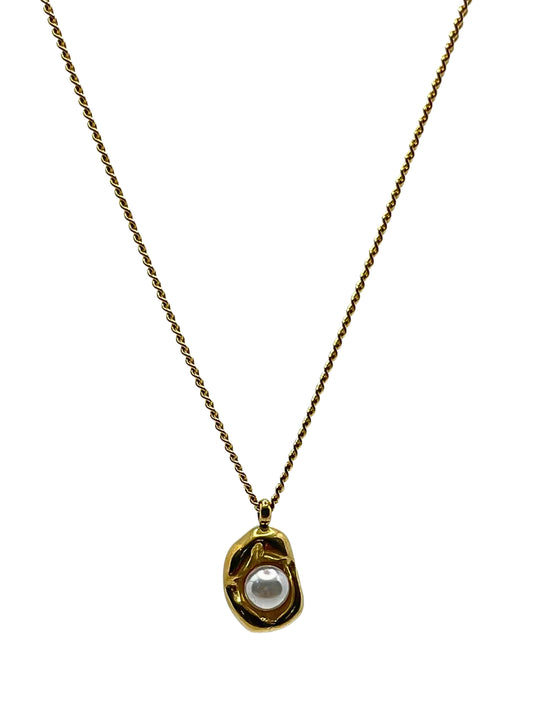Celeste Pearl Necklace